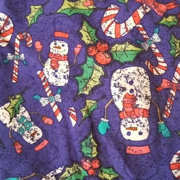 LulaRoe Christmas Tween leggings - Picture 2 of 2